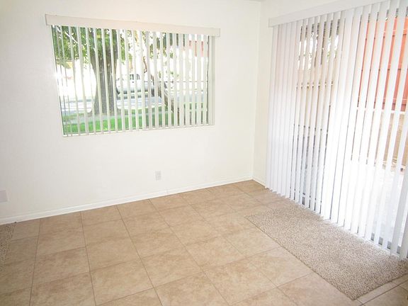 5th image of 11190 Poplar St