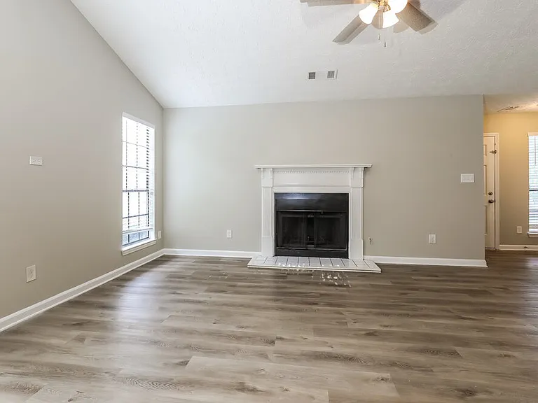 527 Brookfield Way — Photo 5
