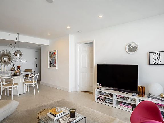 5th image of 800 Claughton Island Dr APT 1504