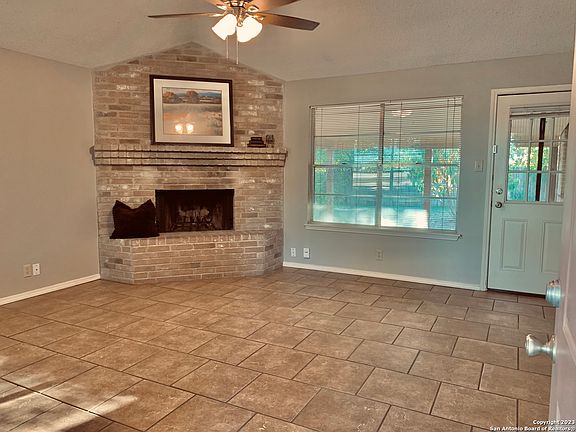 3rd image of 2705 LOCKWOOD LN