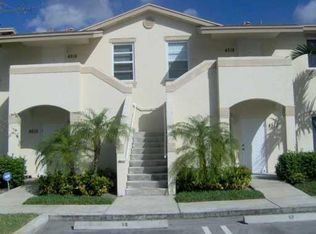 4516 Oak Terrace Dr, Greenacres, FL 33463