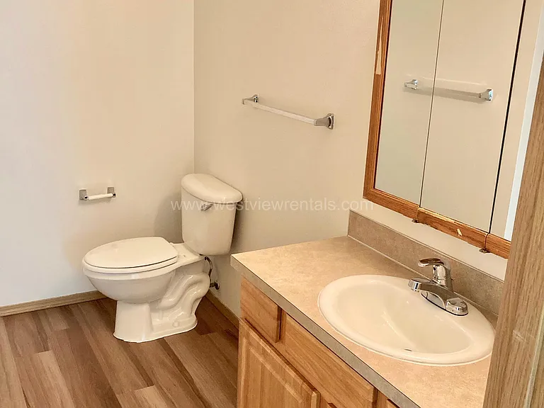 524 32nd St — Photo 82