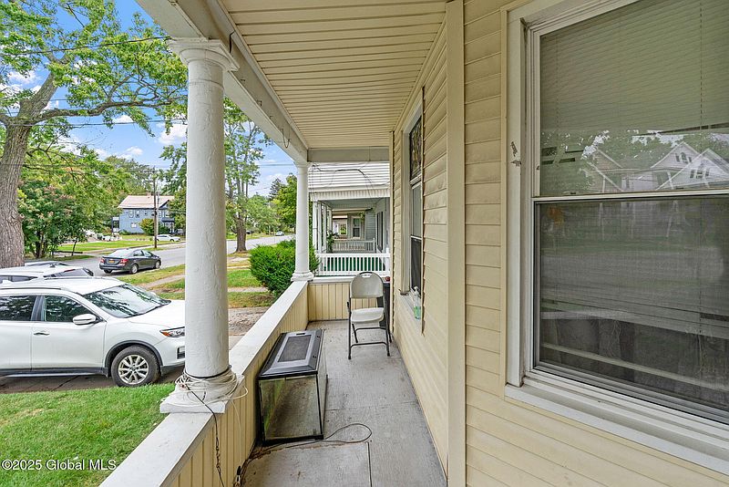 2nd image of 1491 Rugby Road