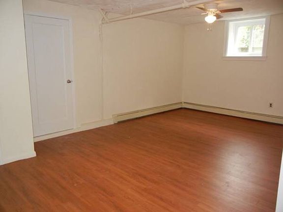 5th image of 43 Courter Ave