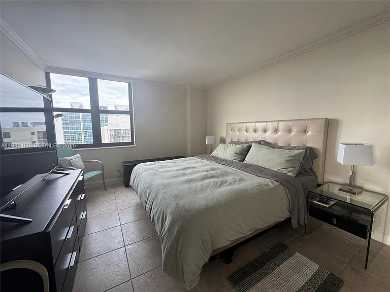 2555 Collins Ave #2002 — Photo 80