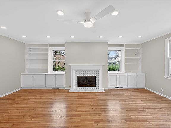 4th image of 1945 Bosworth Ln