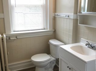 409 SW Huntoon St APT 11, Topeka, KS 66612