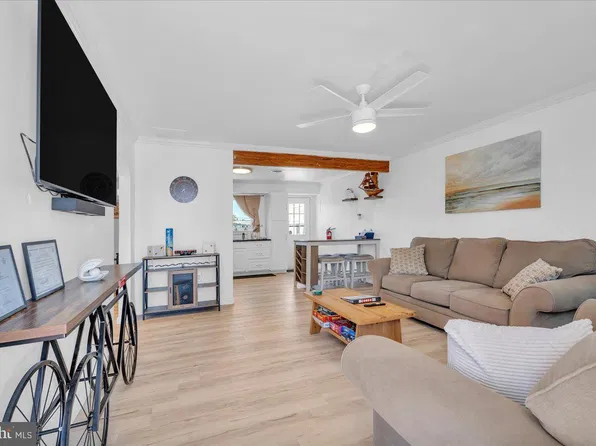 2021 Kuehnle Ave, Atlantic City, NJ 08401