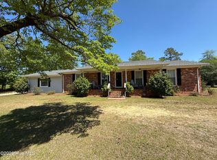 3731 Marsh Rd, Bladenboro, NC 28320