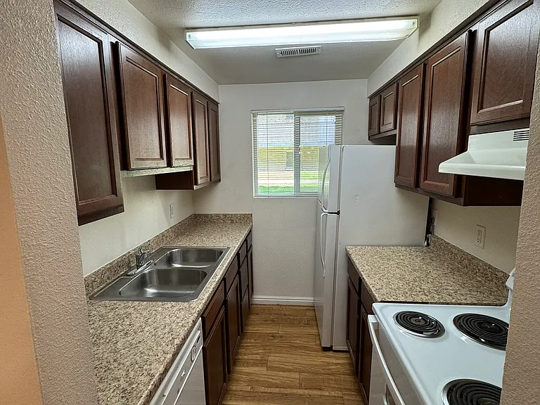 Blair Street Apartments — Photo 10