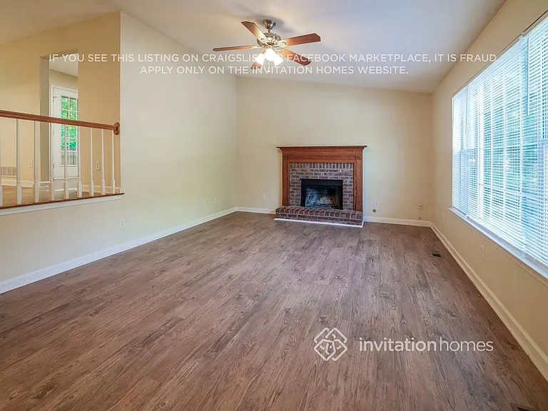 124 Woodmill Ct — Photo 5