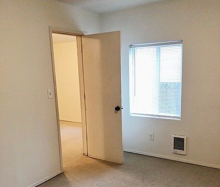 5th image of 3201 21st Ave W APT 2