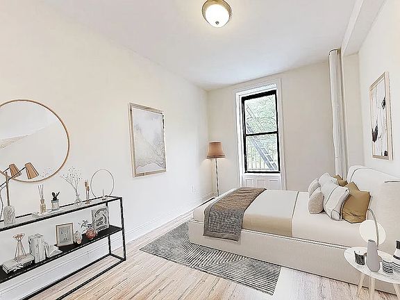 3rd image of 471 Central Park W #3R