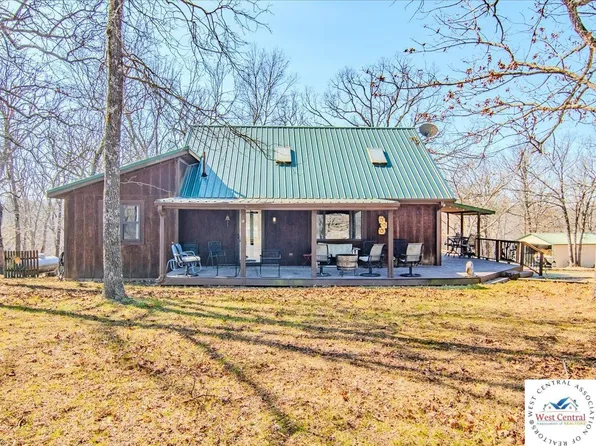 29553 Paradise Dr, Warsaw, MO 65355
