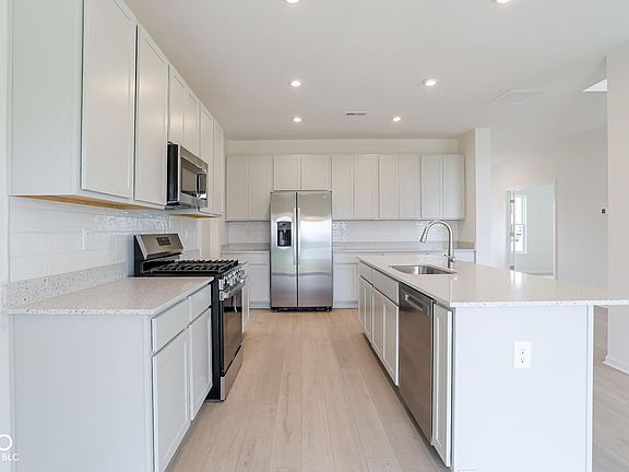 6th image of this home