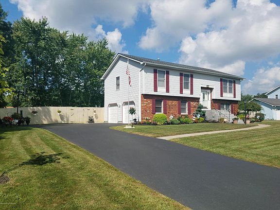 2nd image of 12 Briarwood Ct