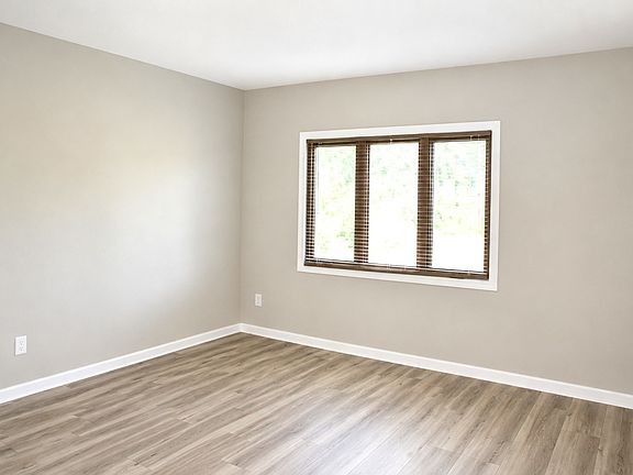 5th image of 1402 W 3rd St