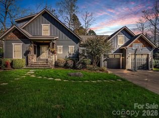 268 Firefly Cv, Lake Lure, NC 28746