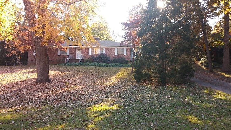1st image of 1733 Matthews Dr
