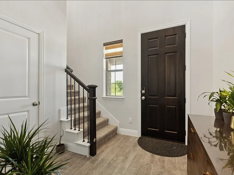 3640 Lillian Ct — Photo 4