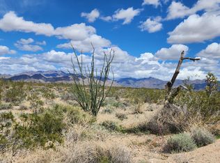 3052 Knox Alamo Rd, Yucca, AZ 86438