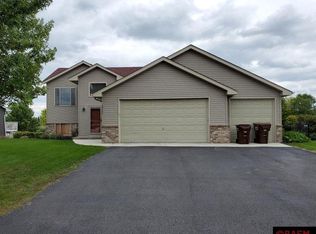 1711 Coney Ln, Waconia, MN 55387