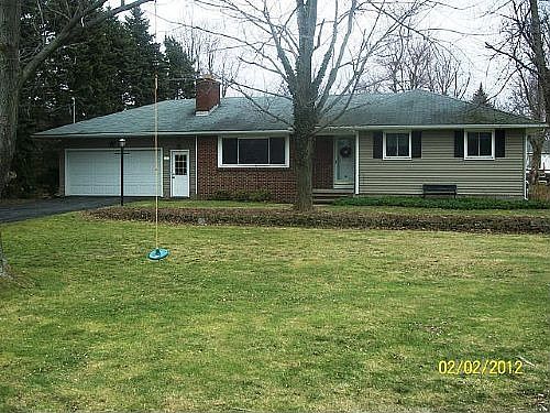 1st image of 5915 Creekview Dr