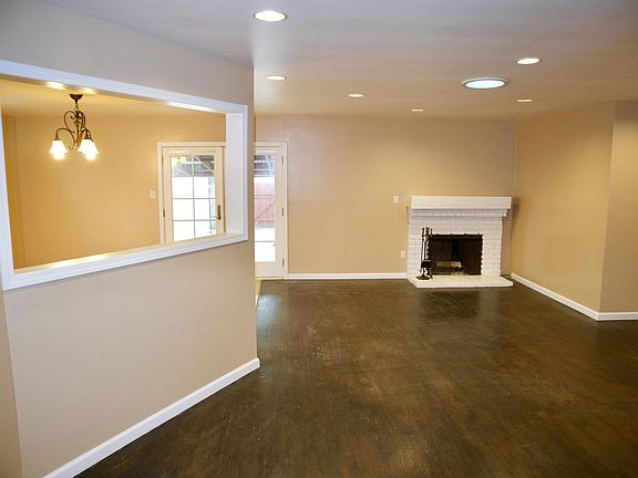 3rd image of 23135 Anza Ave #1