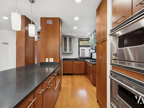 800 West End Avenue image 6 of 18