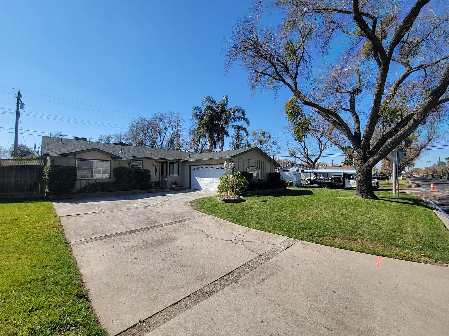 300 Tokay Ave photo 1