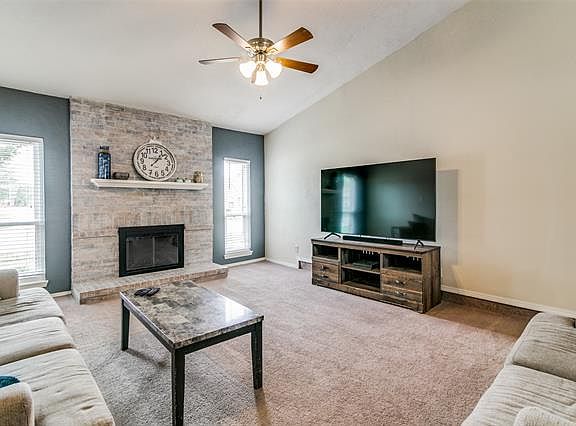 3rd image of 8309 Kensington Dr