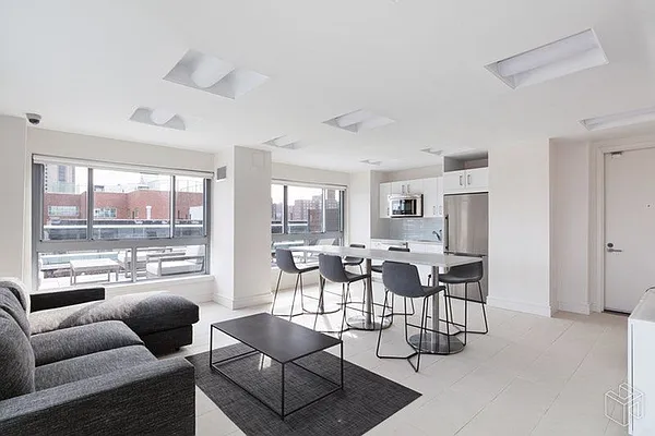 Rented by Halstead Real Estate | media 32