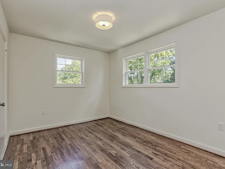 9902 Belhaven Rd — Photo 13