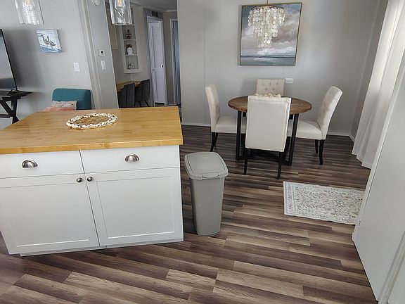 Convenient eating area