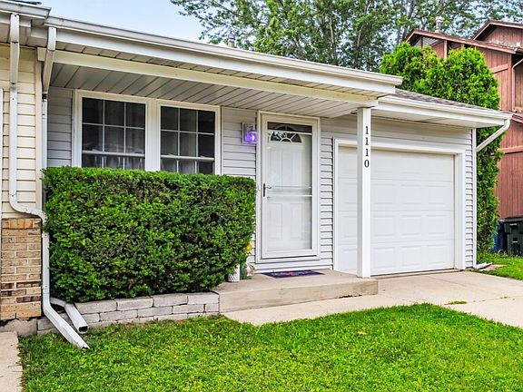 3rd image of 1110 Riverwood Dr