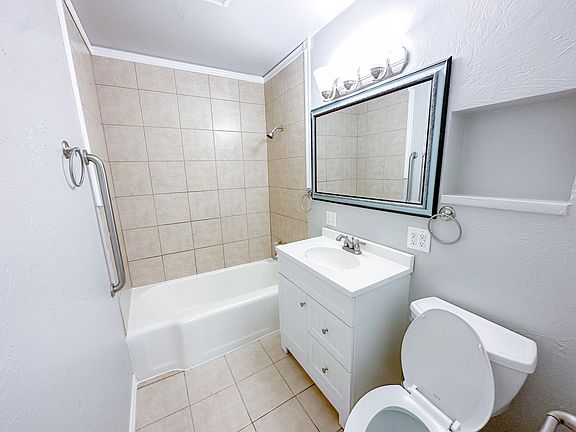 3rd image of 2232 Churchill Pl