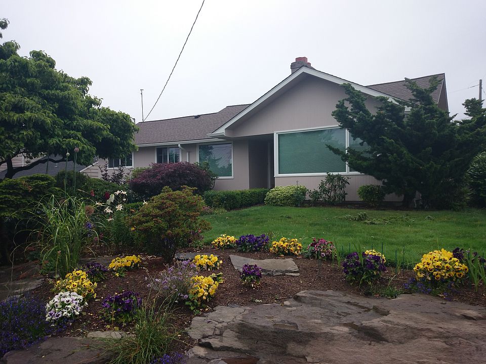 2nd image of 4002 29th Ave W