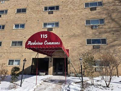 115 S Rocky River Dr APT 201, Berea, OH, 44017