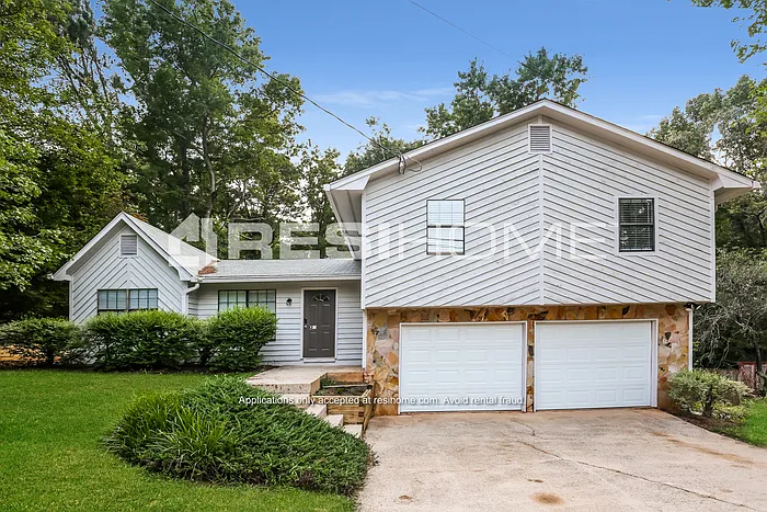 1875 Marsh Creek Dr — Photo 1