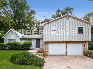 1875 Marsh Creek Dr, Lawrenceville, GA 30043