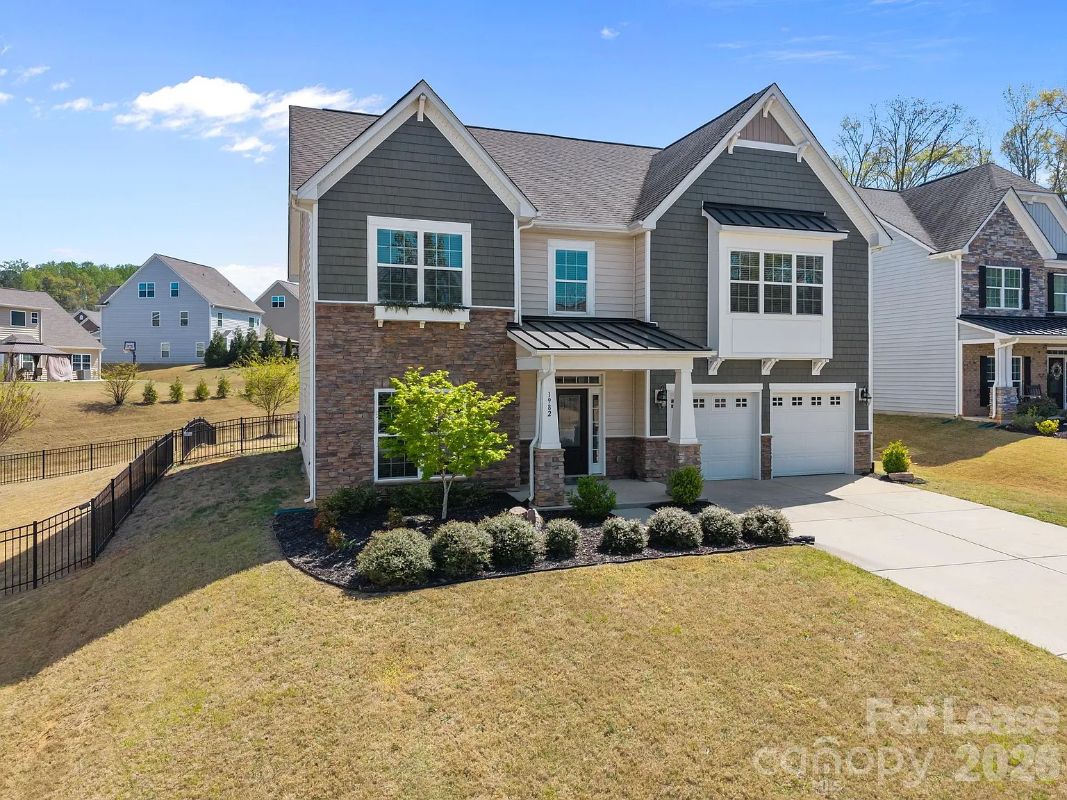5 bed, 4.5 bath, 3621 sqft, $3,300 — Photo 1