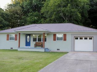 2660 Old McKenzie Hwy, Henry, TN 38231