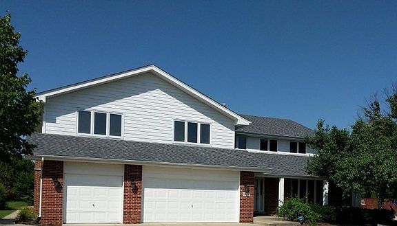 2nd image of 19600 Greenview Pl