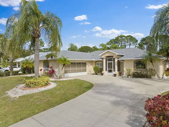 141 Miller Dr, Sebastian, FL 32958