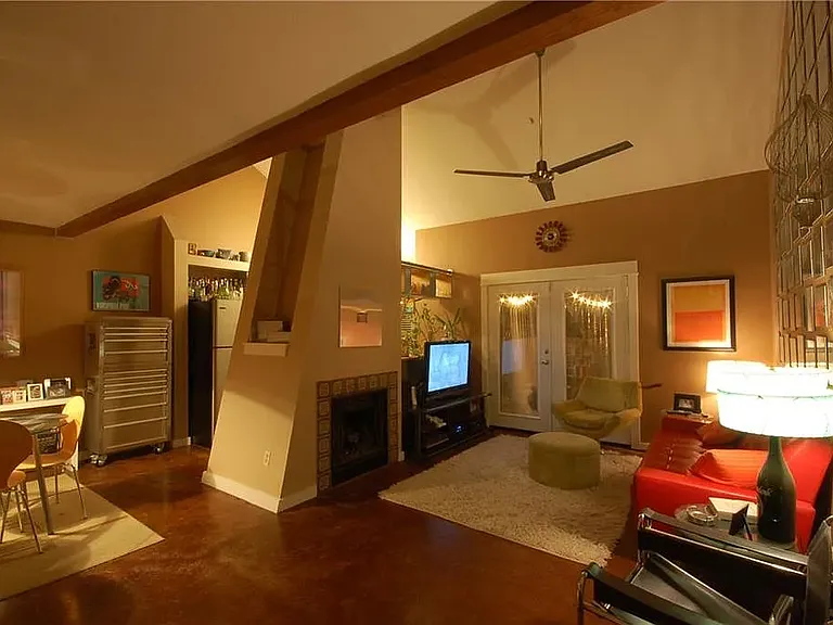 1402 Bridgeway Dr #A — Photo 15