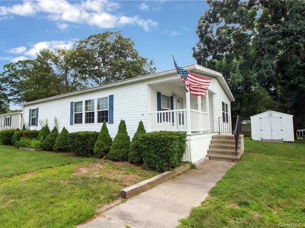 13 Skylark Road, Colchester, CT 06415