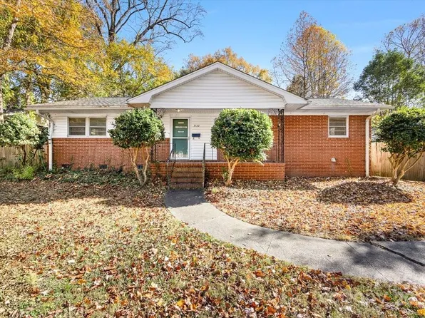 3132 Sudbury Rd, Charlotte, NC 28205