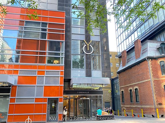 2nd image of 7 Grenville St #2107