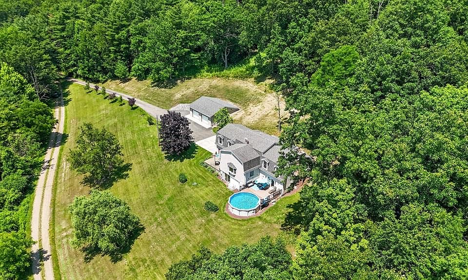 1st image of 93 Heron Ln