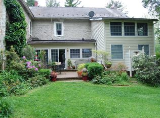 293 Lobachsville Rd, Oley, PA 19547